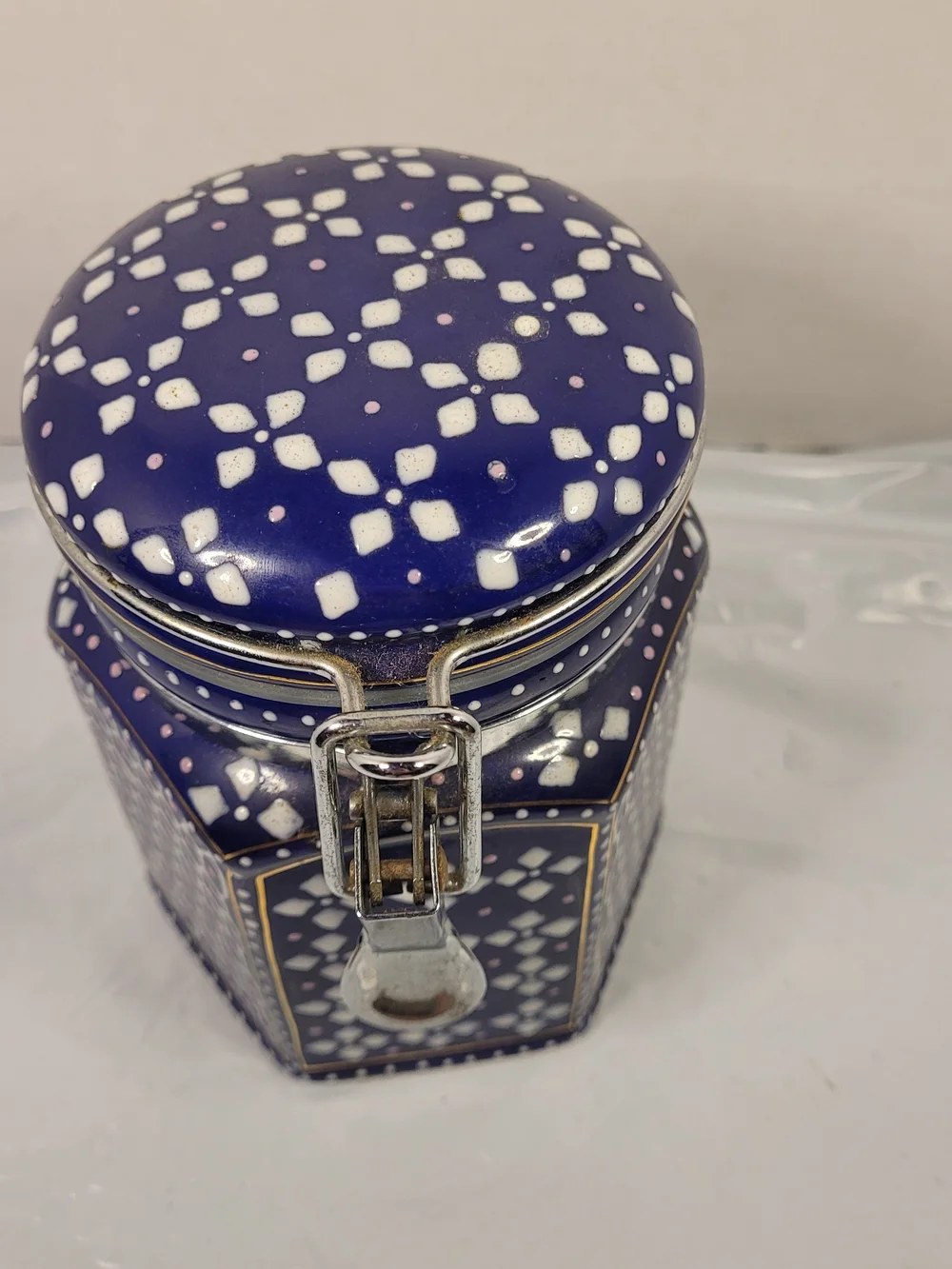 Vintage Pier 1 Imports Canister Moroccan Cobalt Blue &White Ceramic Latch (W)